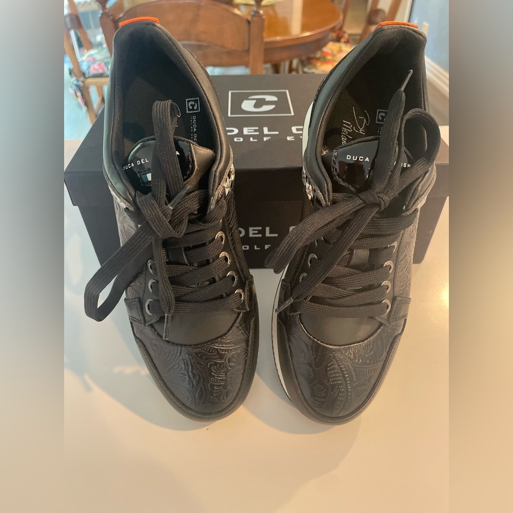 Women's Black Athletic Shoes